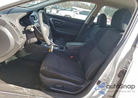 2017 Nissan Altima 2.5 из США, поврежденный, VIN 1N4AL3AP7HC295073